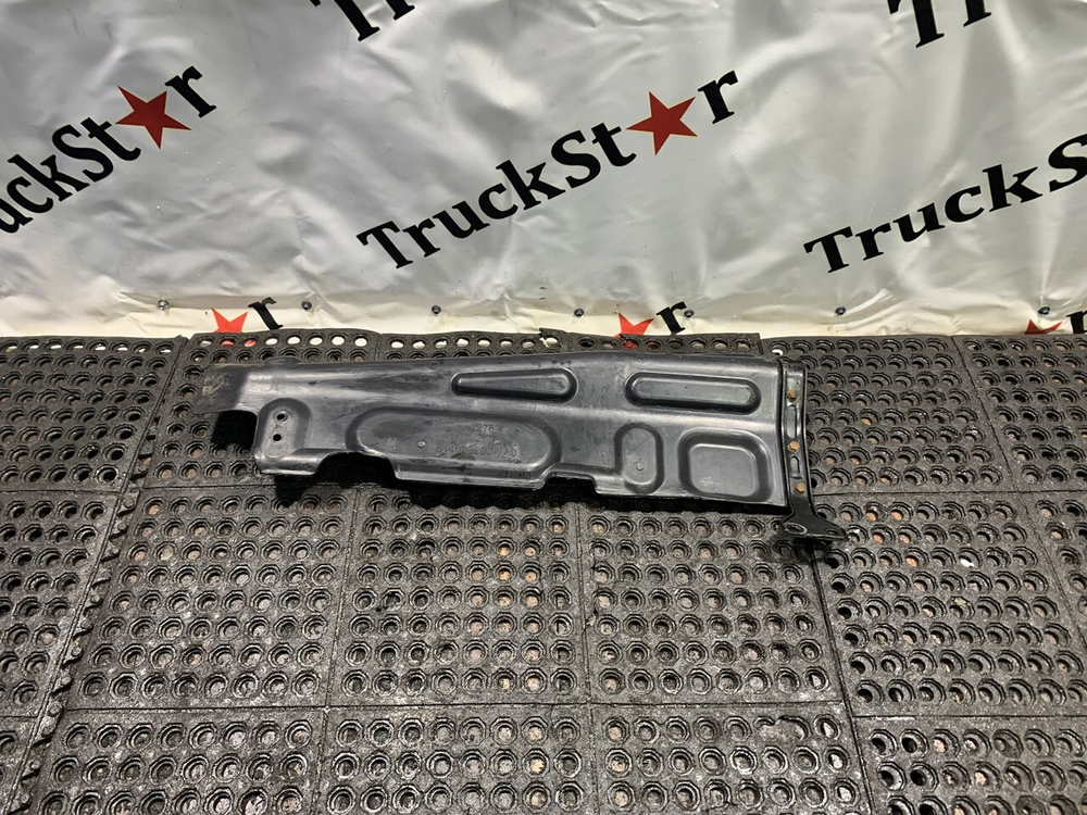 Шумоизоляция двигателя левая 2023г