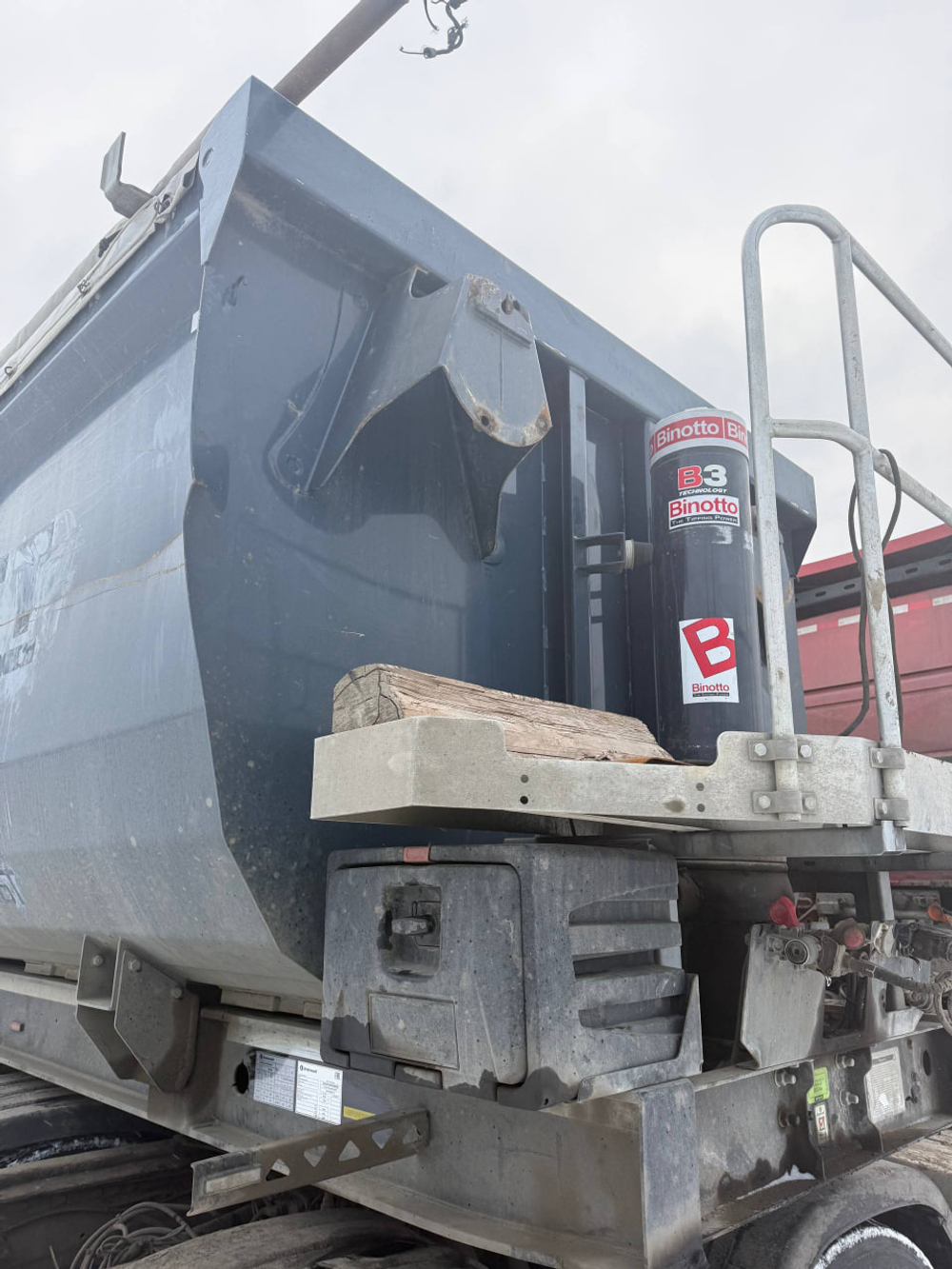 Grunwald 9453 Полуприцеп самосвальный 9453-0000010-50