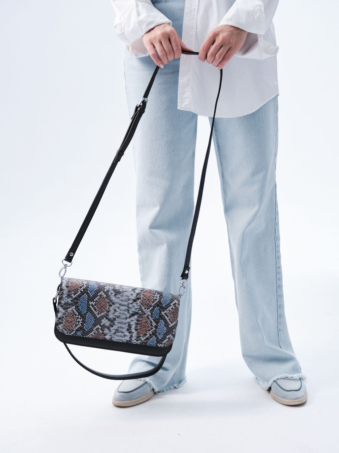 Сумка кожаная багет темно-коричневая