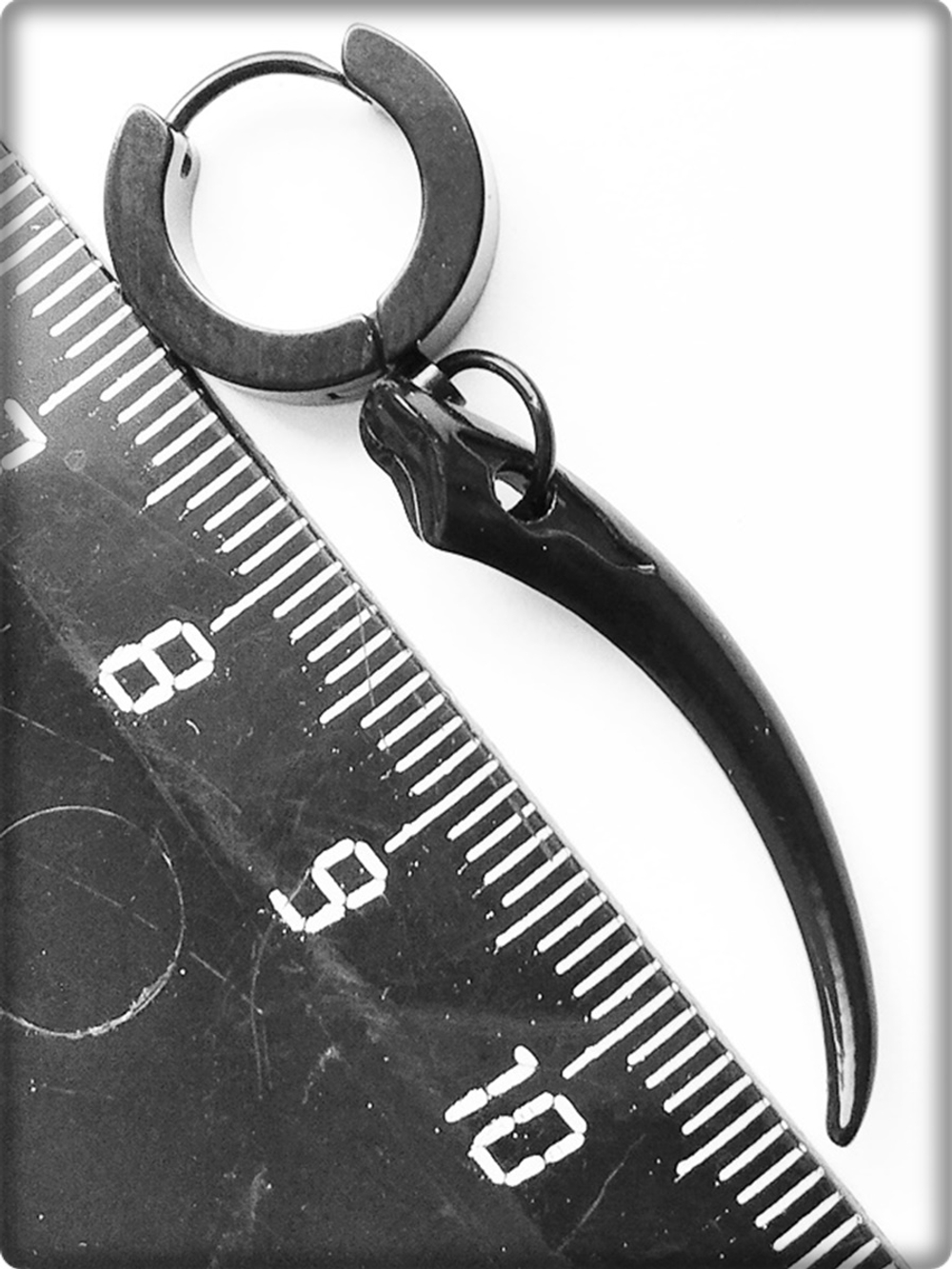 Серьга "Клык" для пирсинга уха стль 316L.