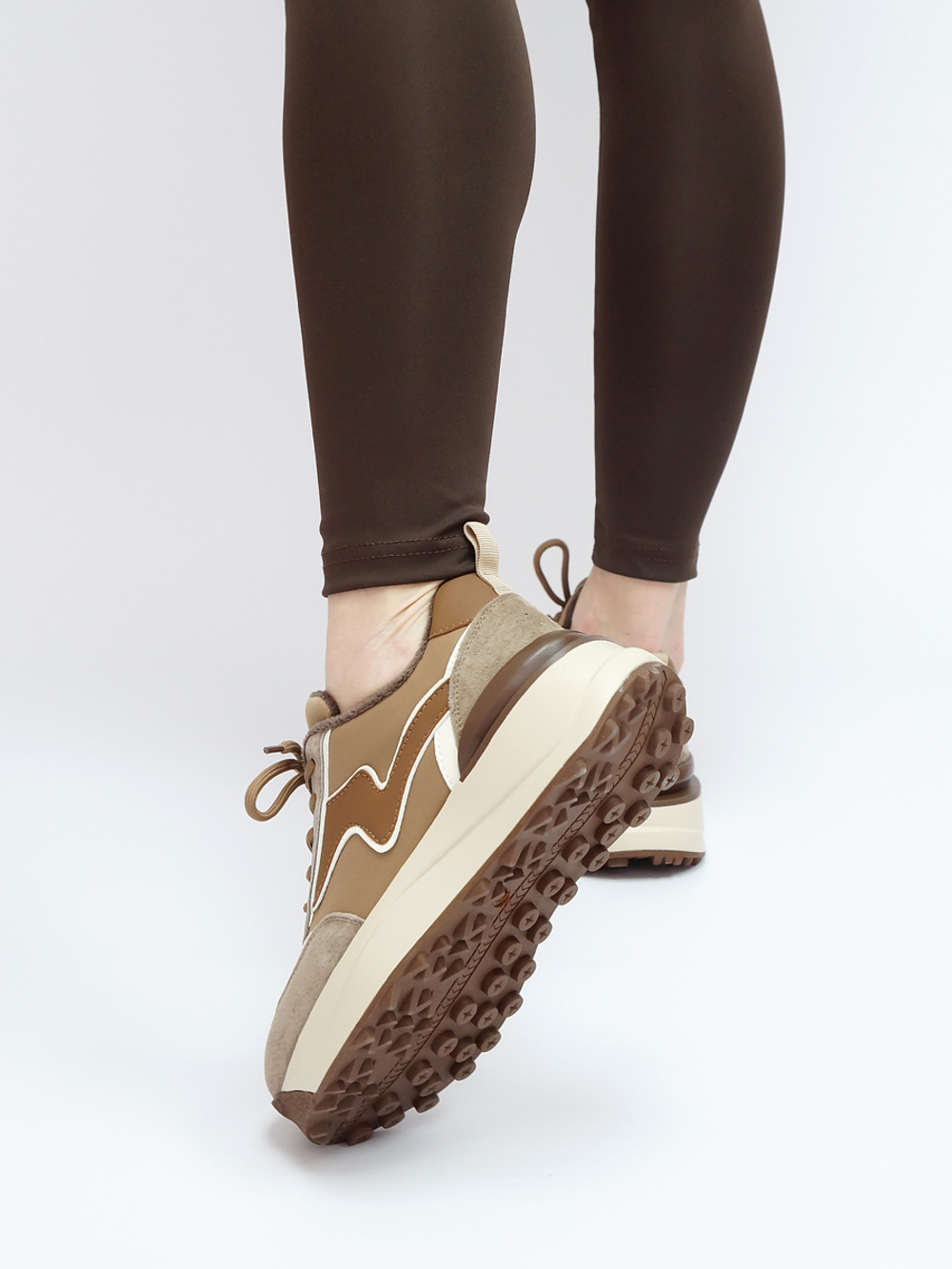 Кроссовки женские демисезонные