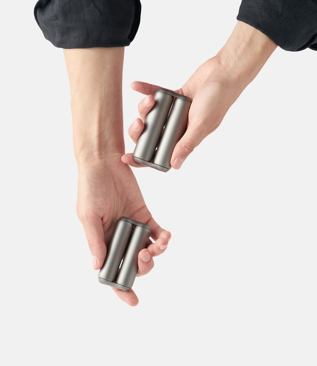 ONO Roller Titianium — роликовый массажёр из титана