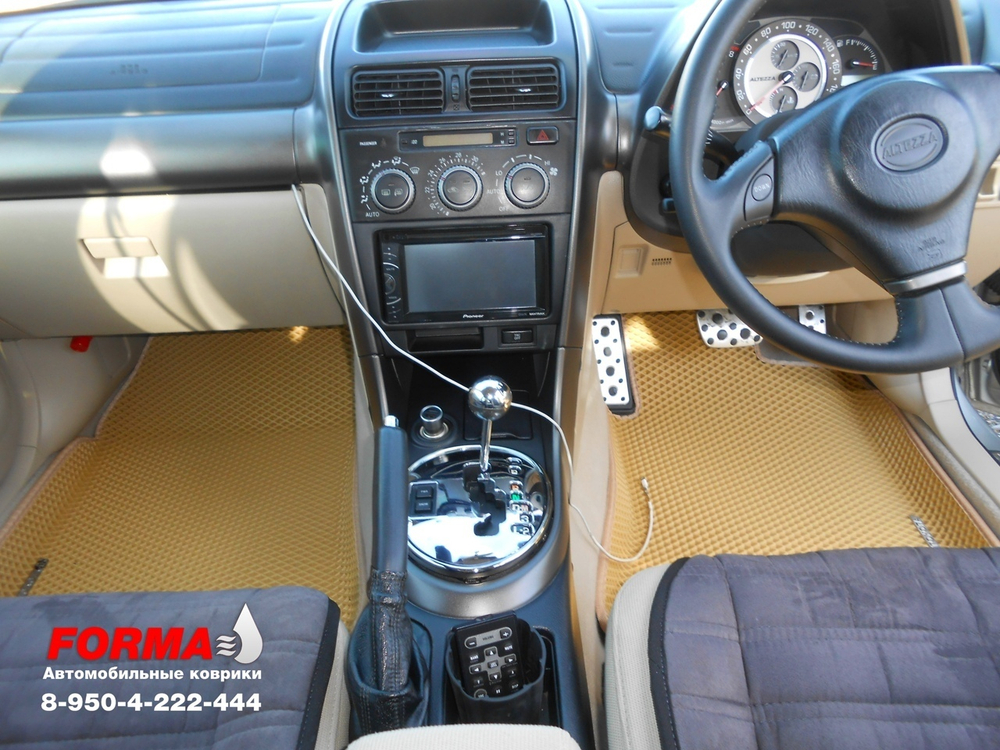 Toyota Altezza 1 поколение XE10 (10.1998 - 07.2005)