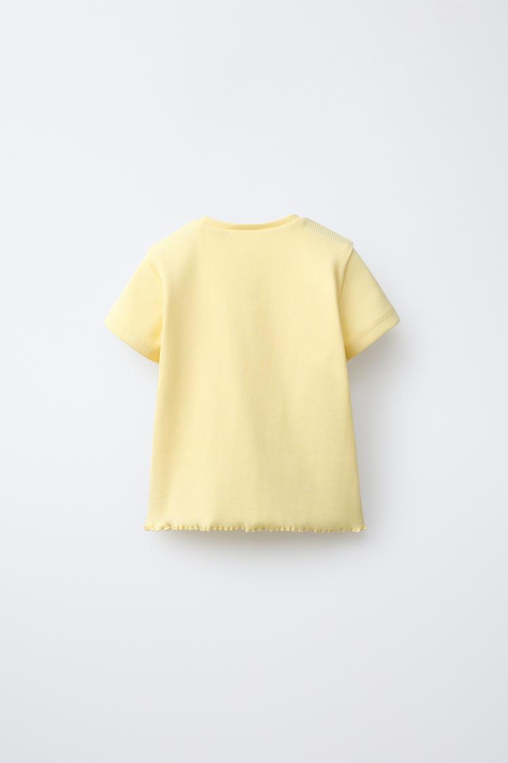 ZARA ФУТБОЛКА В РУБЧИК С НАШИВКОЙ, ЖЕЛТЫЙ