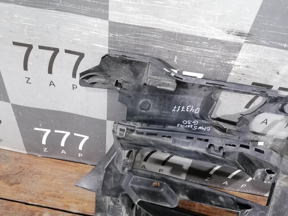 Кронштейн переднего бампера BMW 5 (G30) 17-20 Б/У Оригинал 51118064968
