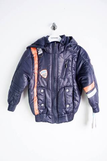 Куртка короткая, визуально на 4 года, новая