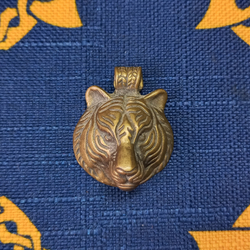 Подвеска. Тигр