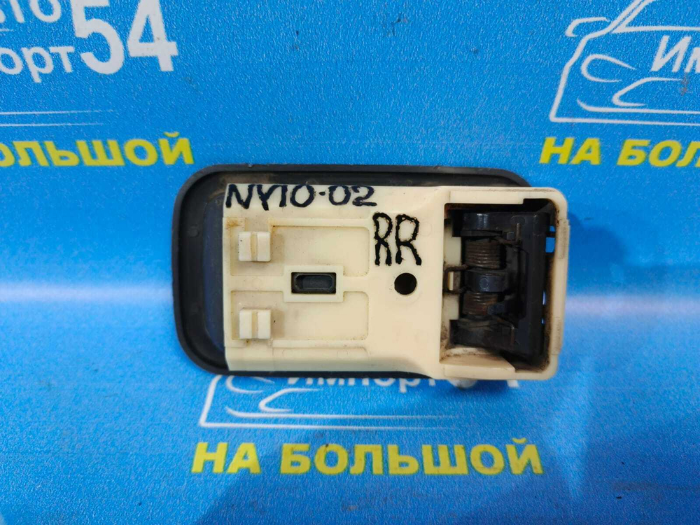 Ручка двери задней правой салонная NISSAN WINGROAD 1996