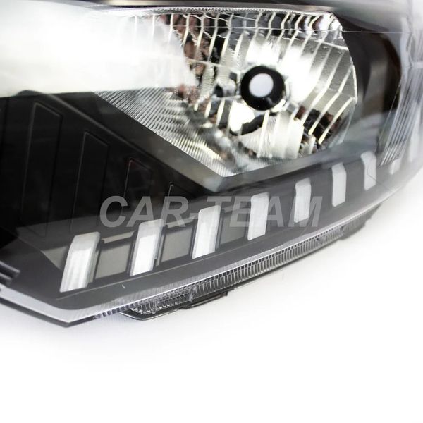 Фары Лада Гранта FL передние в стиле AUDI с плавающими поворотниками и ДХО (51900-8450100857/8450100856-70)