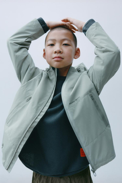 ZARA ЛЕГКАЯ КУРТКА С КАПЮШОНОМ WATER REPELLENT, КАМЕННО-СЕРЫЙ