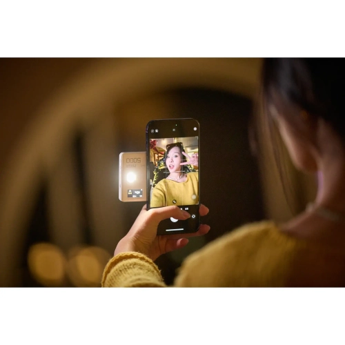 Осветитель светодиодный Godox MA5R белый с функцией беспроводного зарядного устройства