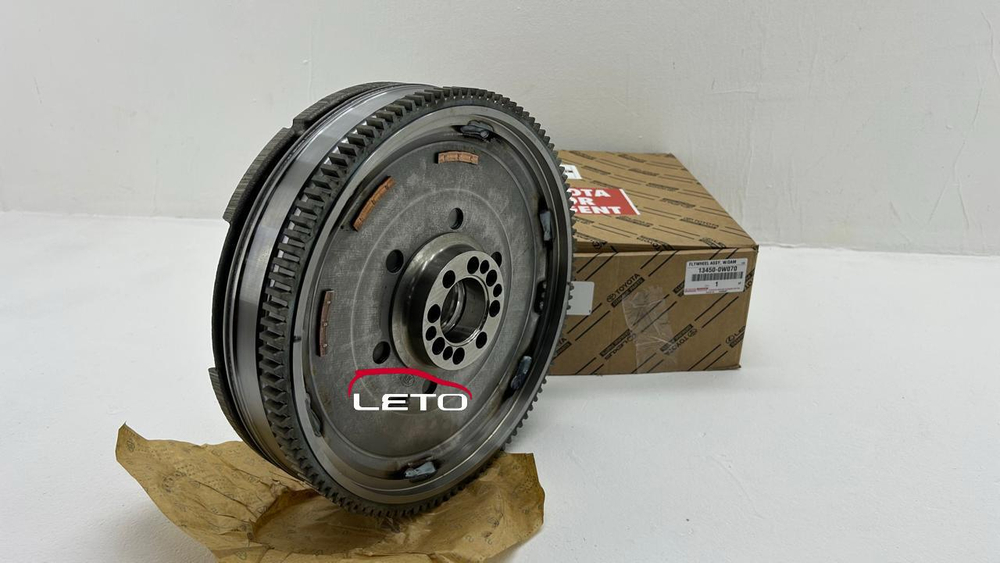 Маховик в сборе с демпфером 13450-0W070 134500W070