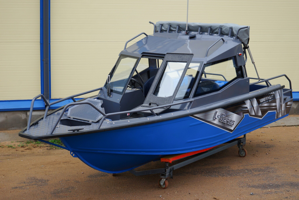 Алюминиевая моторная лодка Berkut L-HT Open
