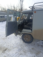UAZ 3909* Грузопассажирский 390995 (Грузопассажирский, 4+1 мест, без ABS, Бензиновый, 2,7 л, 112 л.с