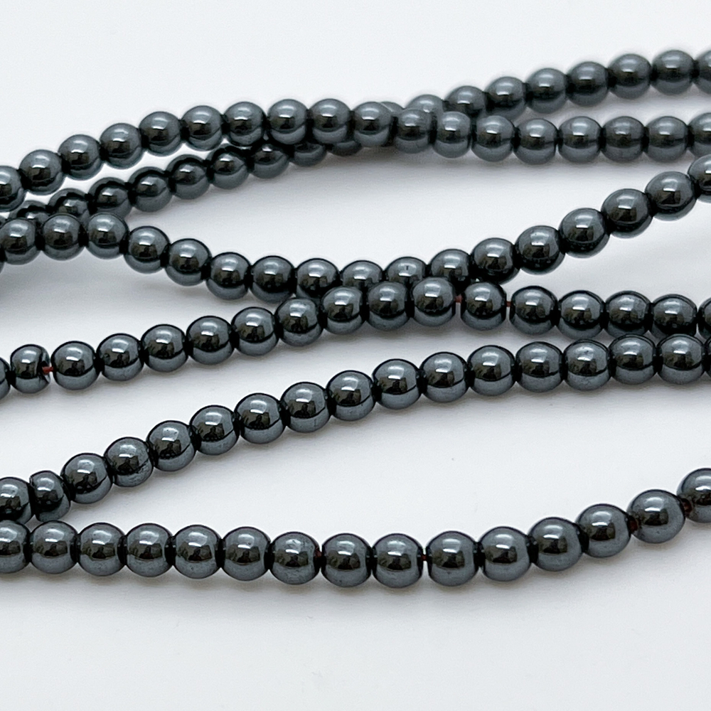 Гематит (имитация), цвет черный, размер около 4 мм, цена за нить 105 шт (около 36 см)