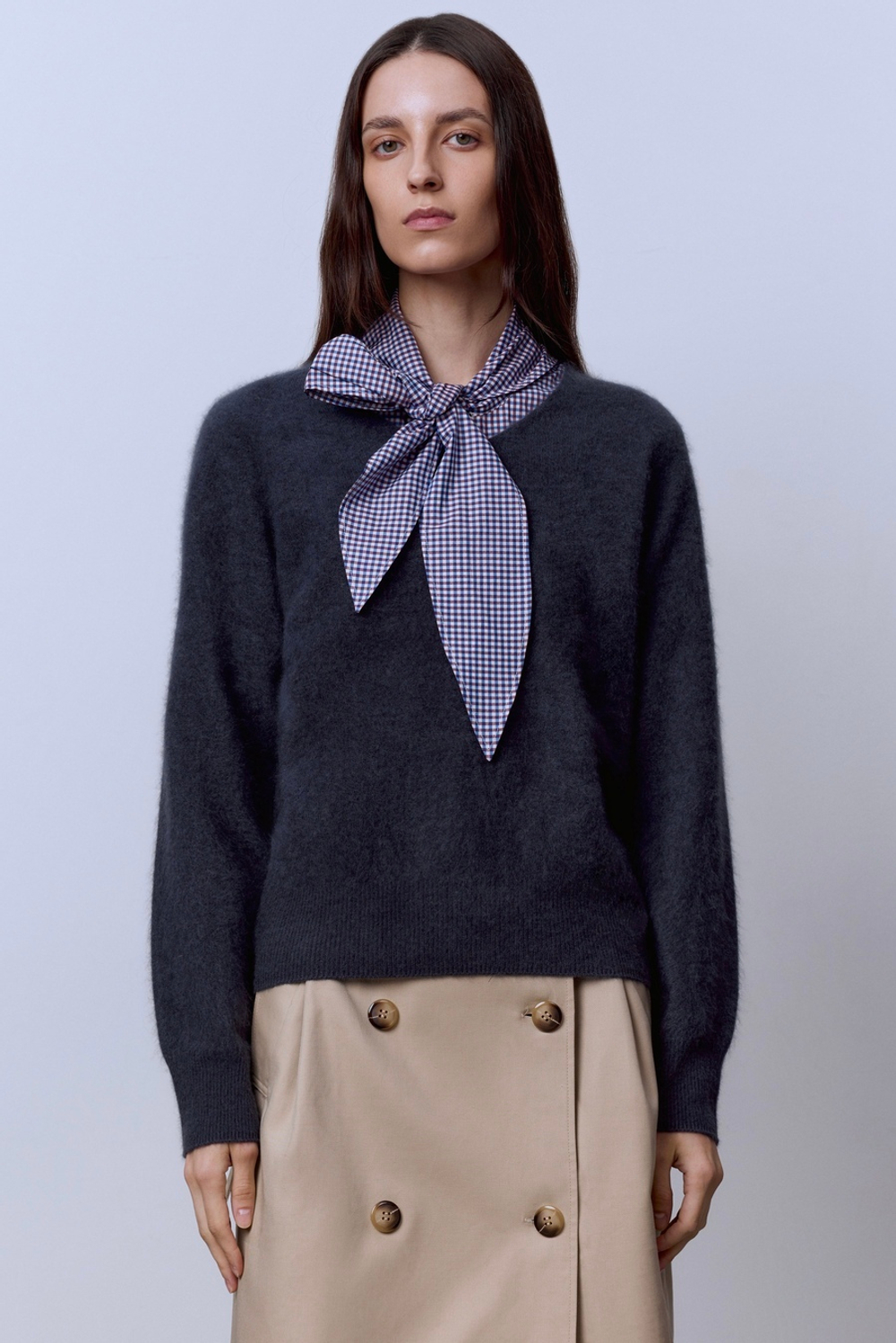 Свитер с V-вырезом из шерсти с кашемиром