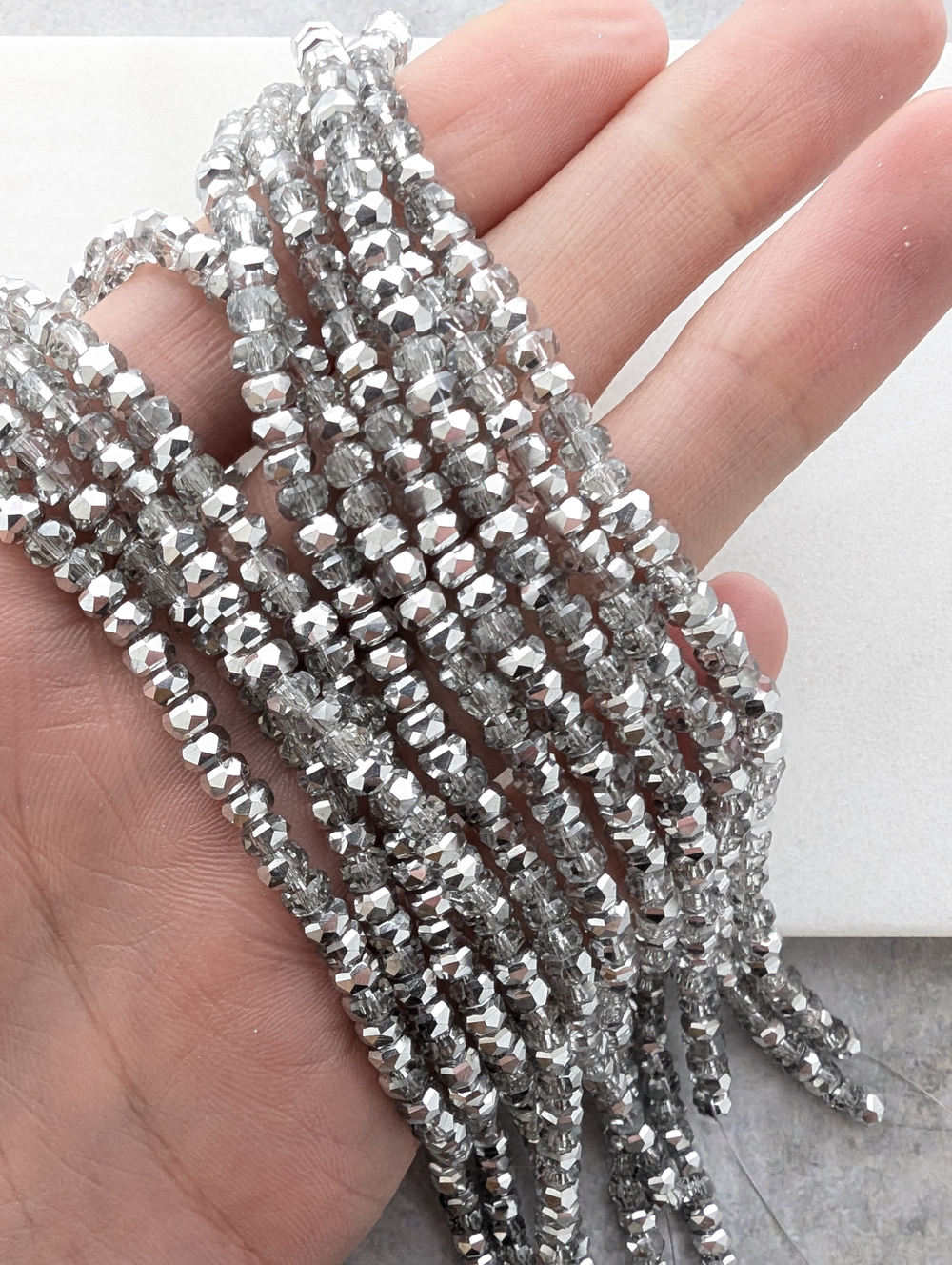 Стекло бочонок 4*2.6мм