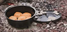 Жаровня чугунная на ножках, 26 см, 3.8 л, угольная, Lodge