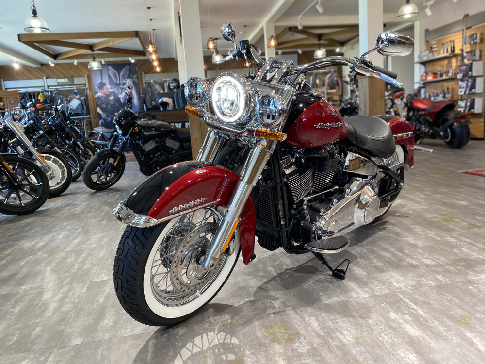 Harley-Davidson® Softail® Deluxe™ (FLDE) 2020
