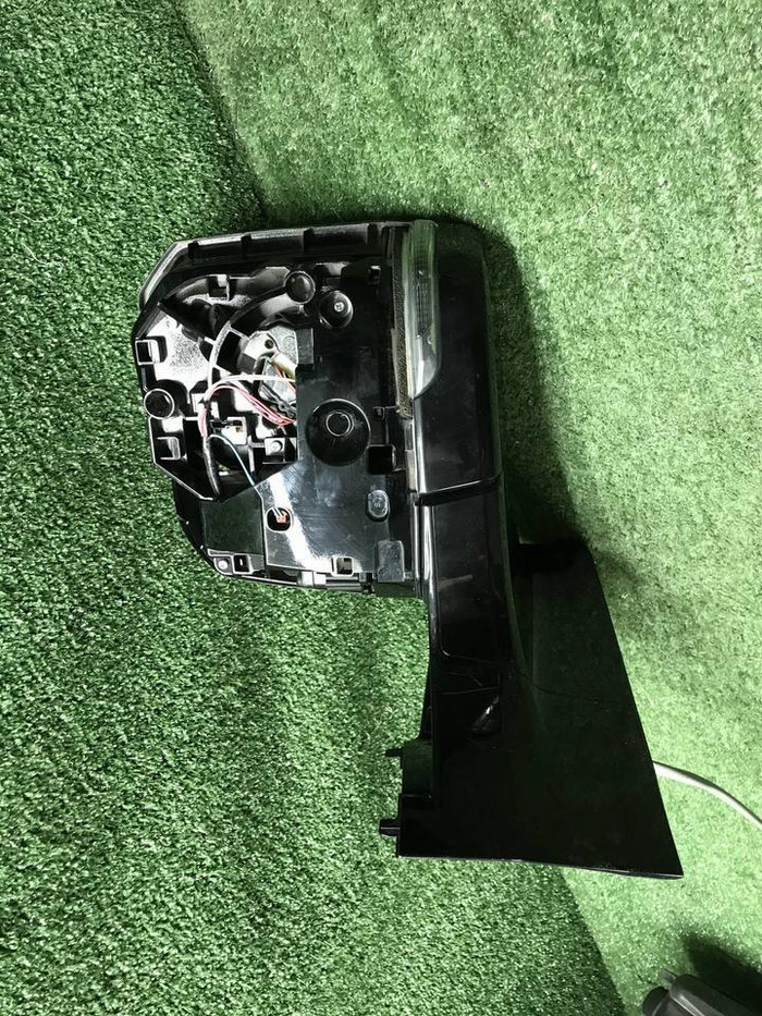 Зеркало левое Toyota Hiace Н300 (2019-н.в.) 7 конт