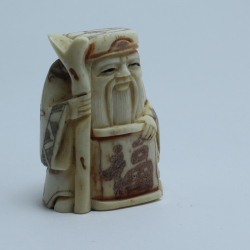 Нэцкэ Дзюродзин с посохом и иероглифом пожелания счастья