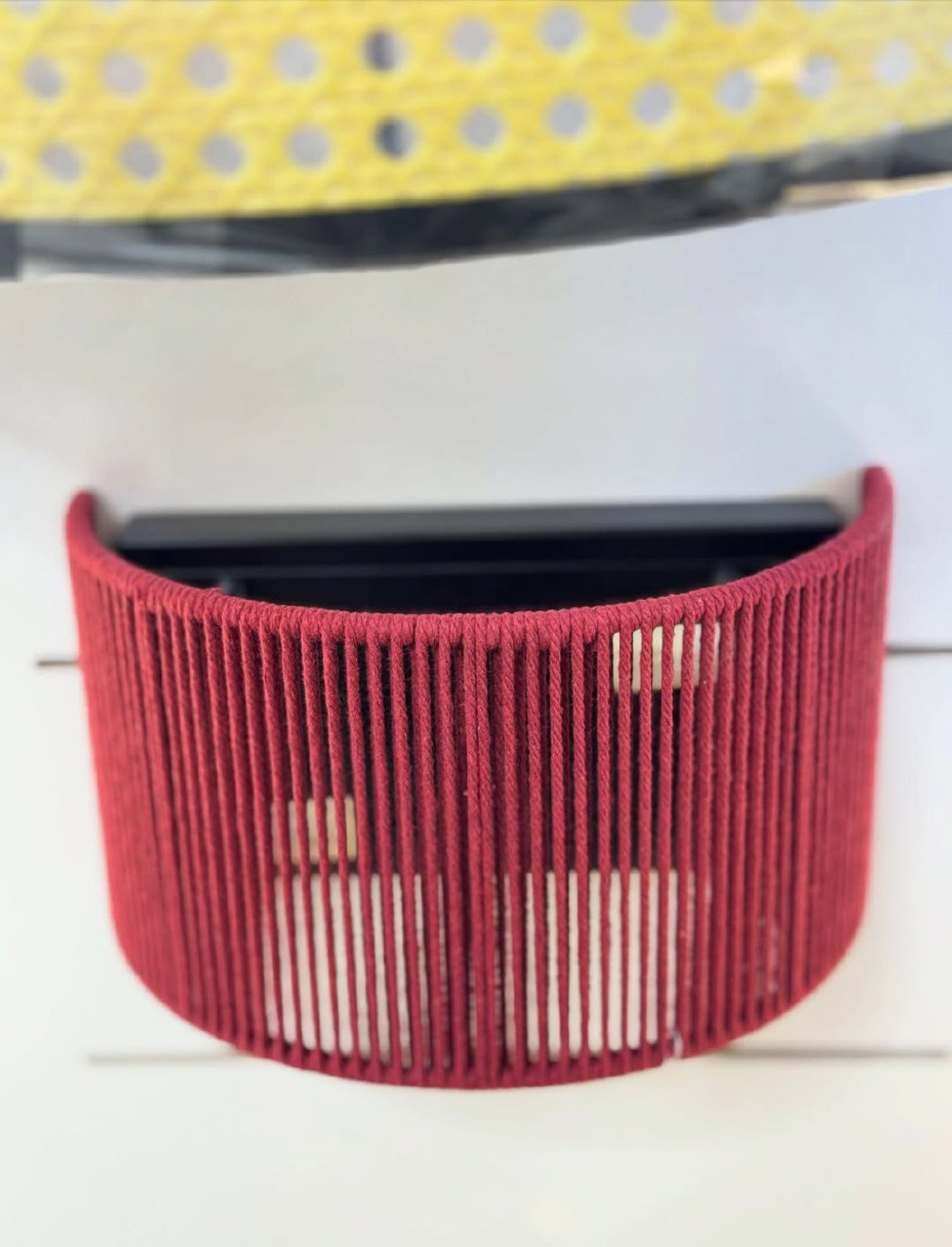 Плетенная настенная бра в акцентом цвете 😍