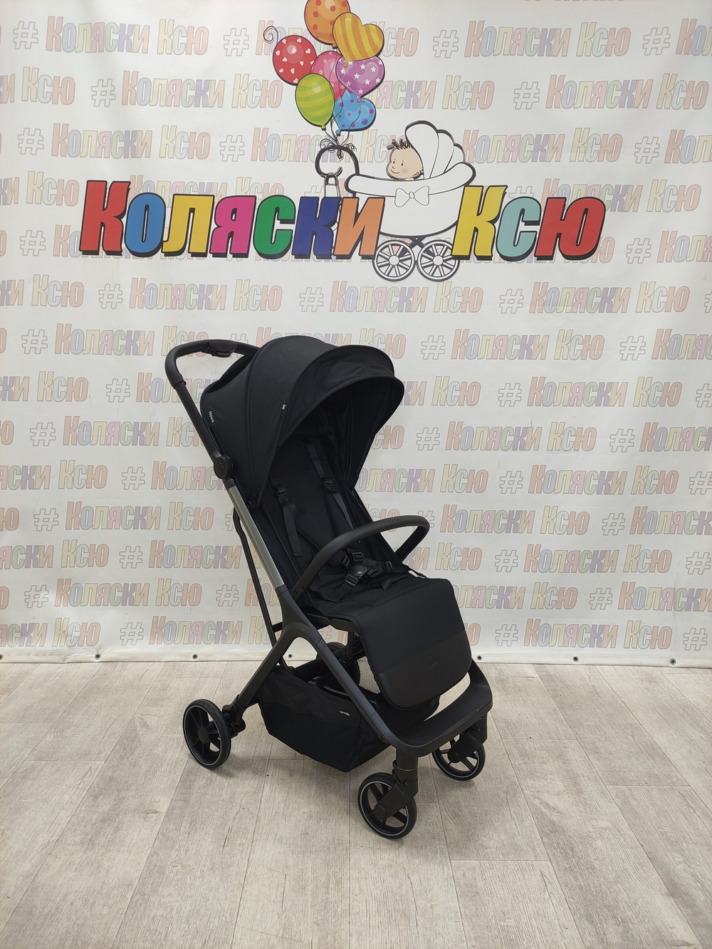 Коляска прогулочная Carrello Nova CRL-5521 Coral Black
