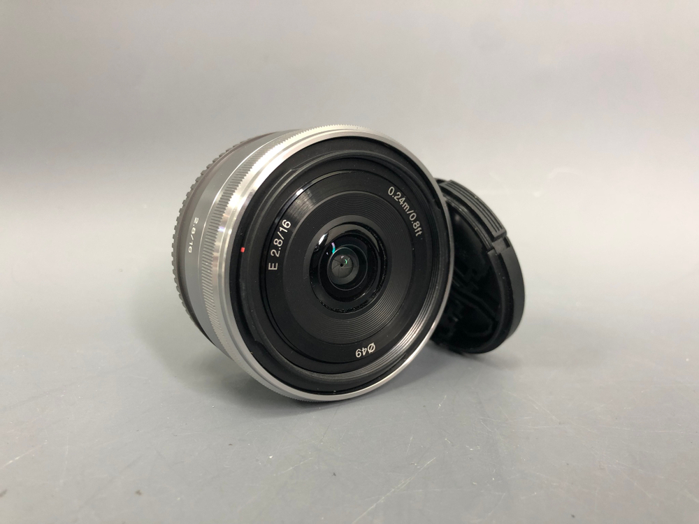 Sony 16mm 2.8 E