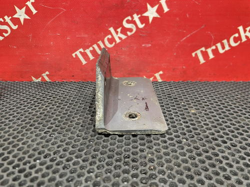 Кронштейн подушки передней заднего моста