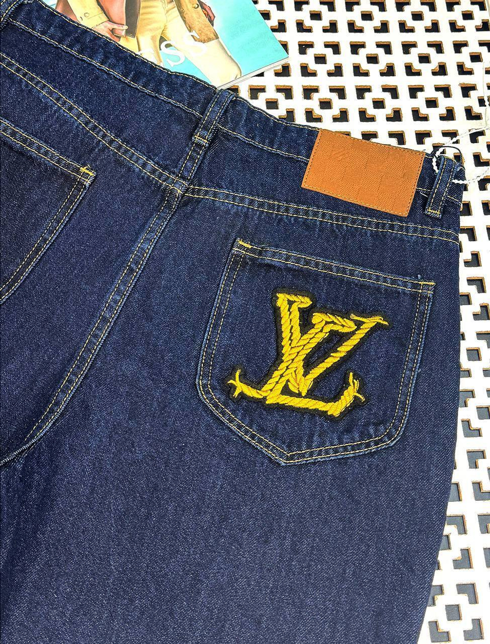 Джинсовые шорты Louis Vuitton