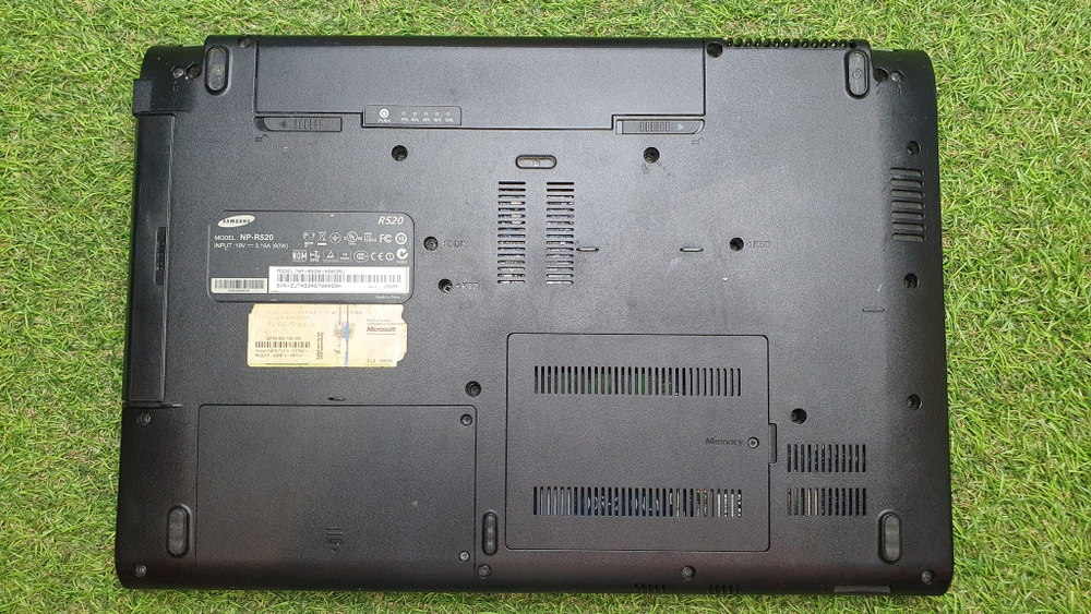 Ноутбук Samsung Celeron/2Gb