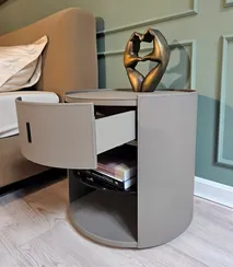 Прикроватная тумбочка 6080 с ящиком и полкой, оливково-серая экокожа