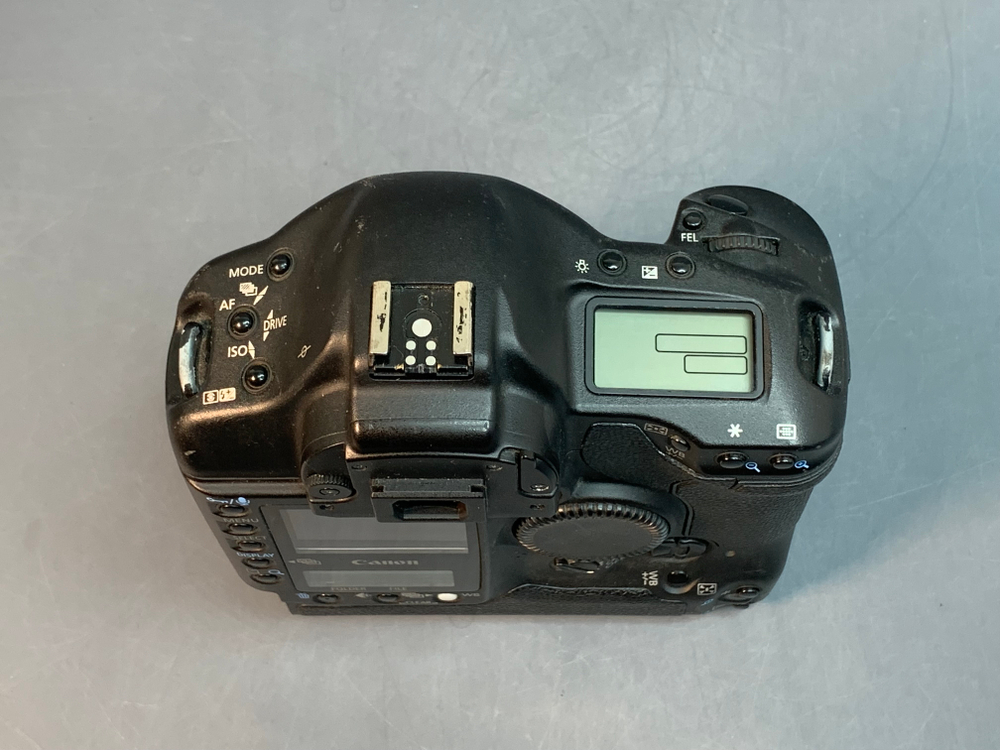 Canon EOS 1D Mark II Ошибка Err99, под ремонт, либо на запчасти