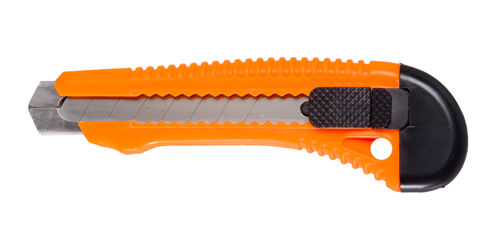 Нож с выдвижным лезвием 18 мм, пластиковый корпус, металлическая направляющая, Вихрь