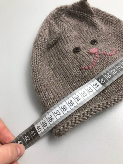 Шапка с милой мордочкой на 2/3 года