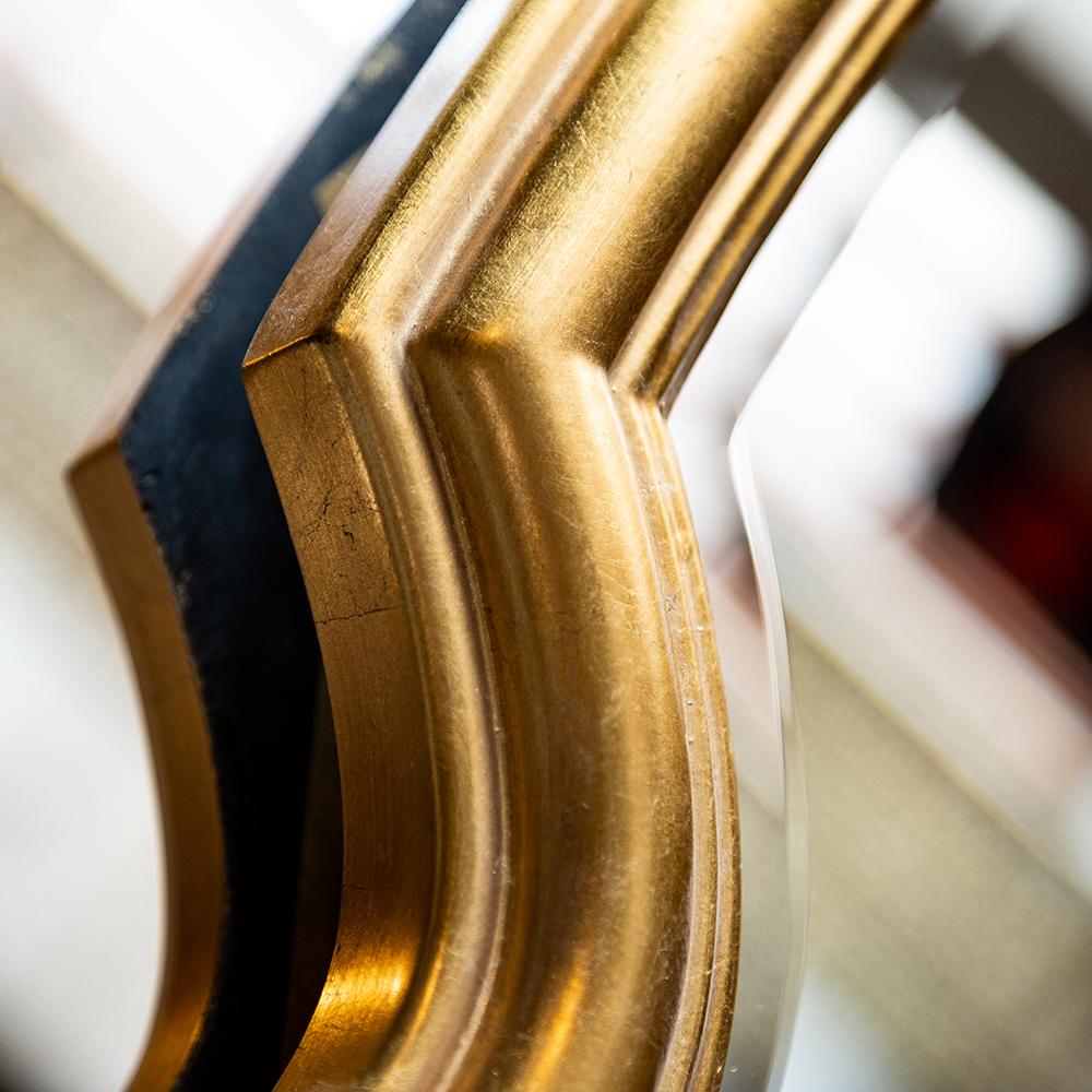 Зеркало настенное Объект мечты Тиль Голд