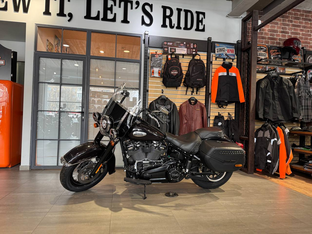 Harley-Davidson Heritage 114 Softail Black Jack Metallic (с НДС)