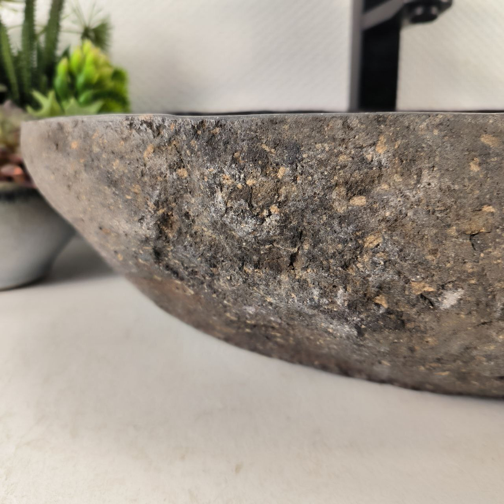 Раковина из речного камня RS-65112 60*38*15 0862