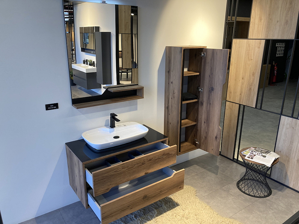 Шкаф пенал Orka Galia 40 3000856 подвесной Lidya