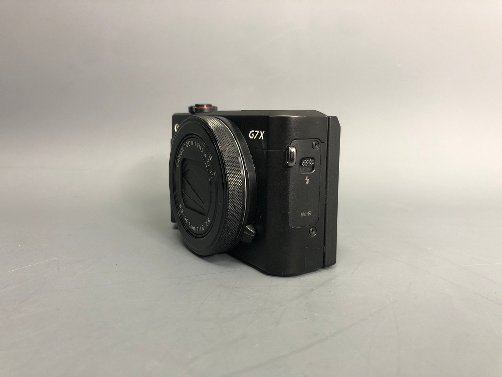 Canon G7X Mark II