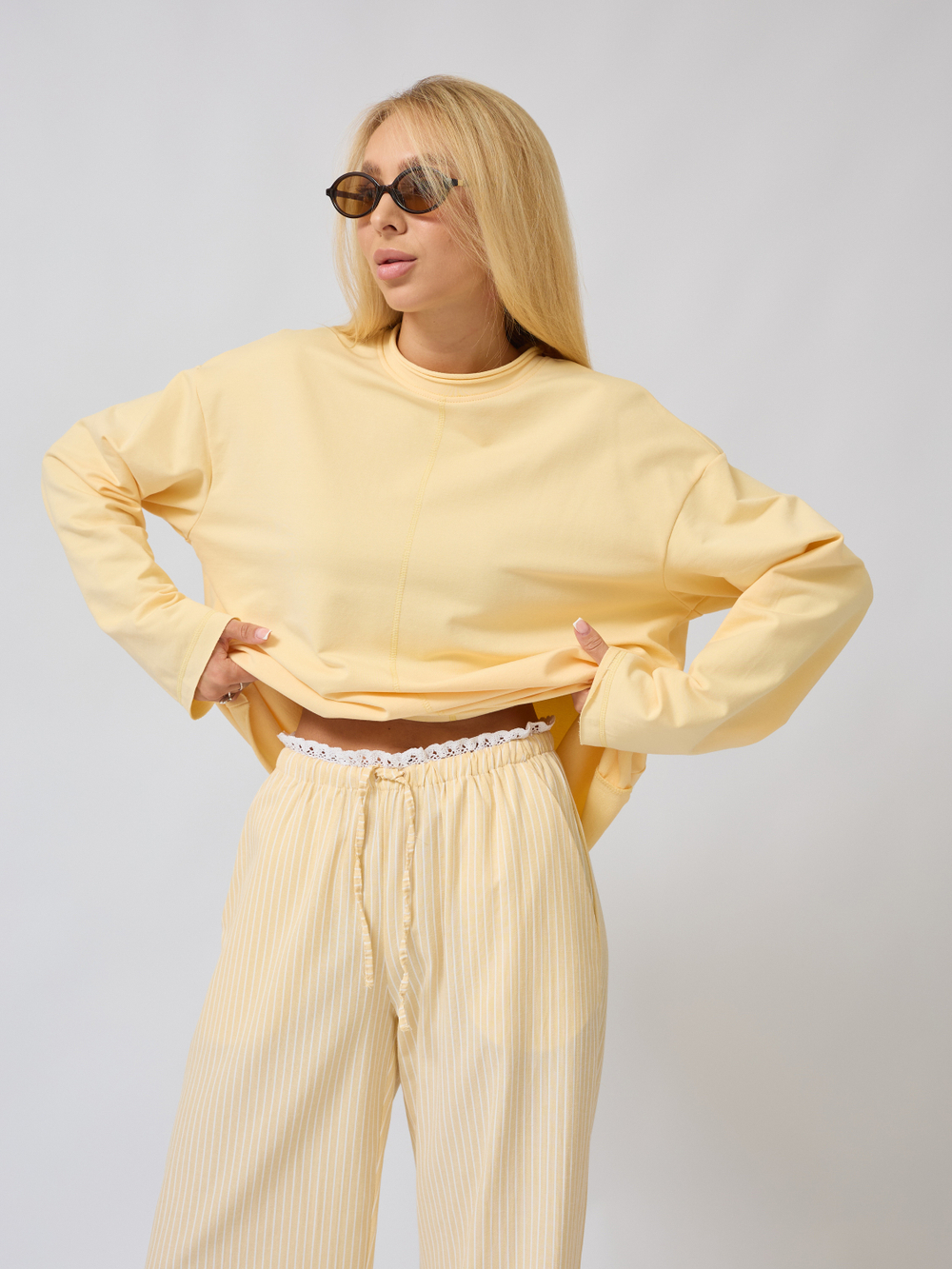 Лонгслив оверсайз из футера