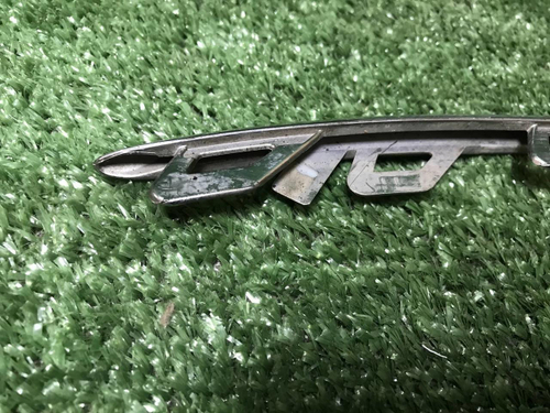 Молдинг переднего бампера Mercedes S W222 (17-20)