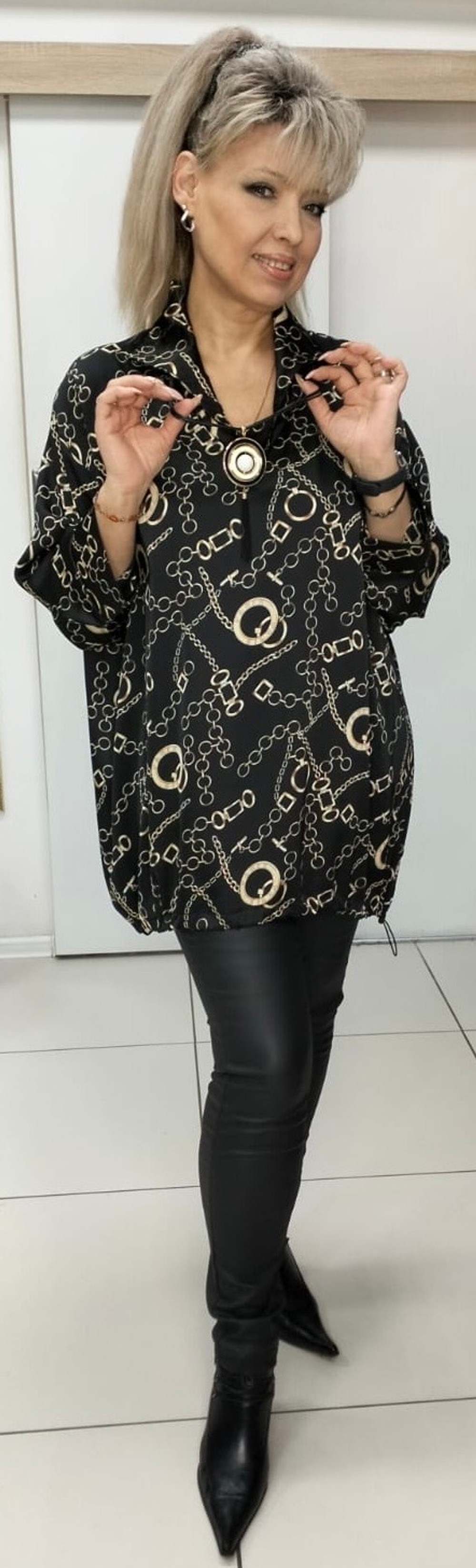 Туника-блузон с красивым изображением цепей + подвеска