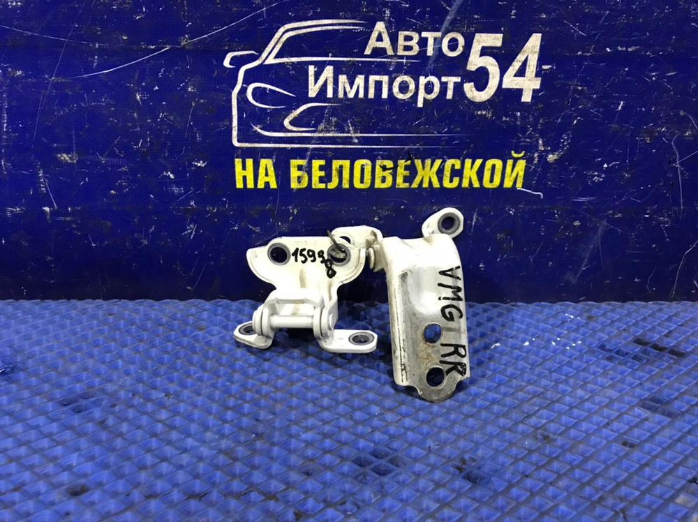 Петля двери задней правой SUBARU LEVORG 2014-2020