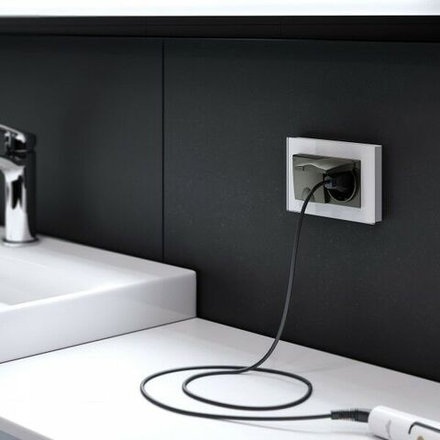 Розетка двойная влагозащ. с зазем. с защит. крышками и шторками (черный матовый)