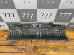 Накладка замка крышки багажника Kia Sorento 2 (XM)  Б/У Оригинал 857702p000