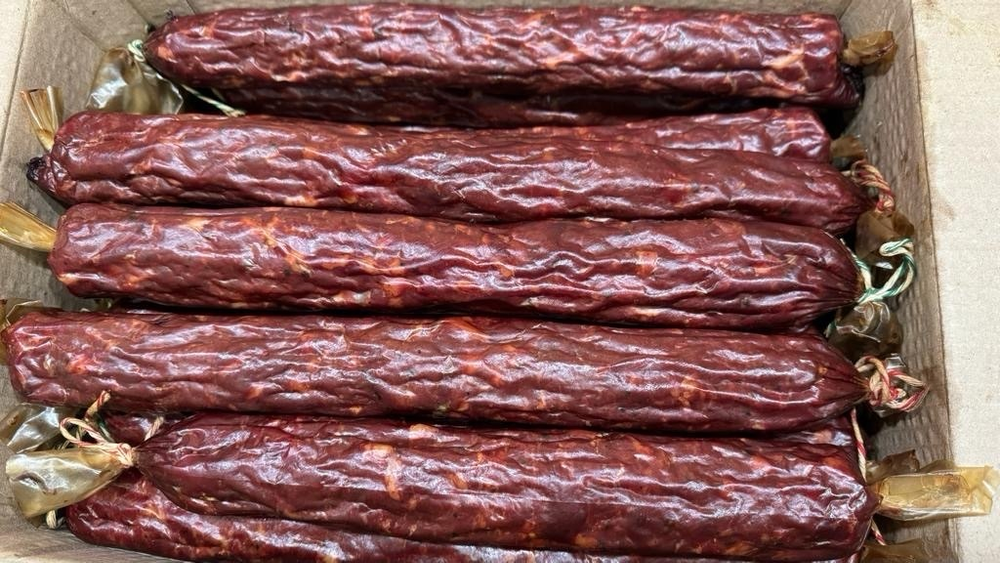 Колбаса "Конская" полукопченая из конины, 1кг