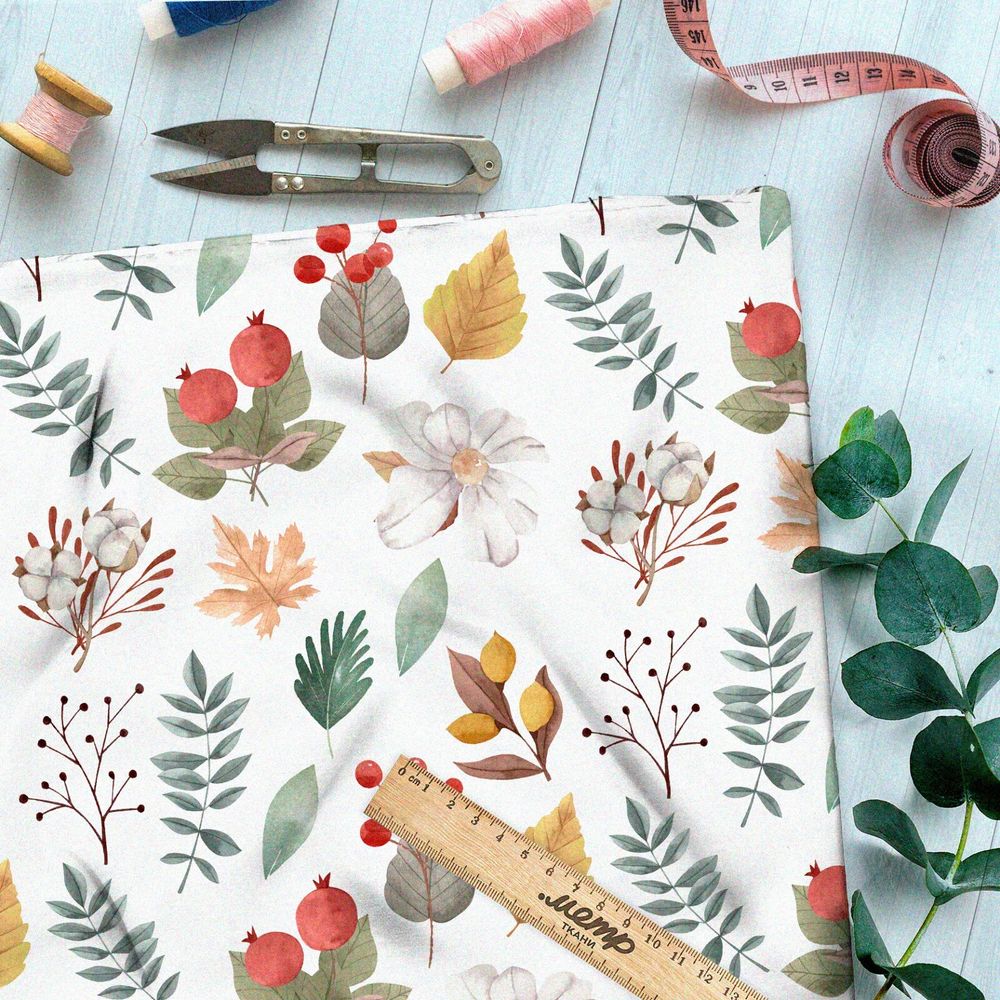 Ткань дюспо крупные листья, брусника и цветы