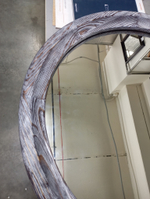 Зеркало круглое в деревянной раме