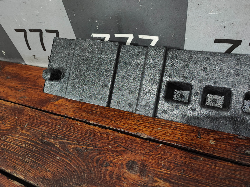 Абсорбер переднего бампера Hongqi HS5 19-нв Б/У Оригинал 2803367DD01